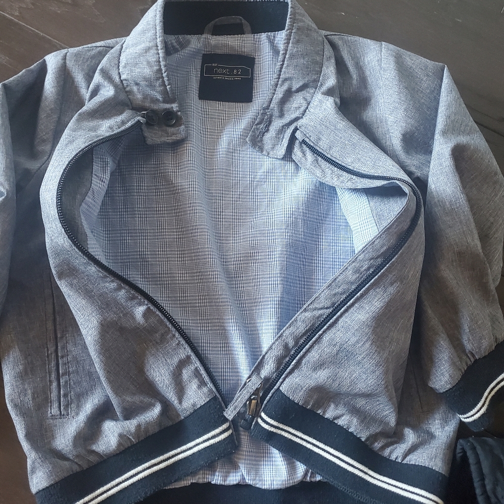 Jacket - Picture 2 of 3